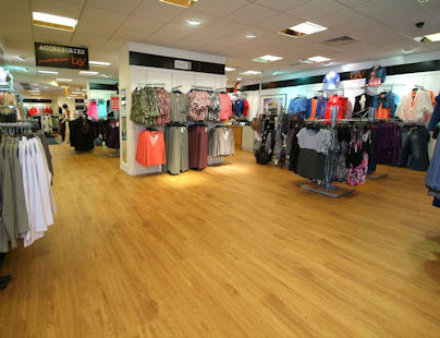 commercial retail flooring pic2